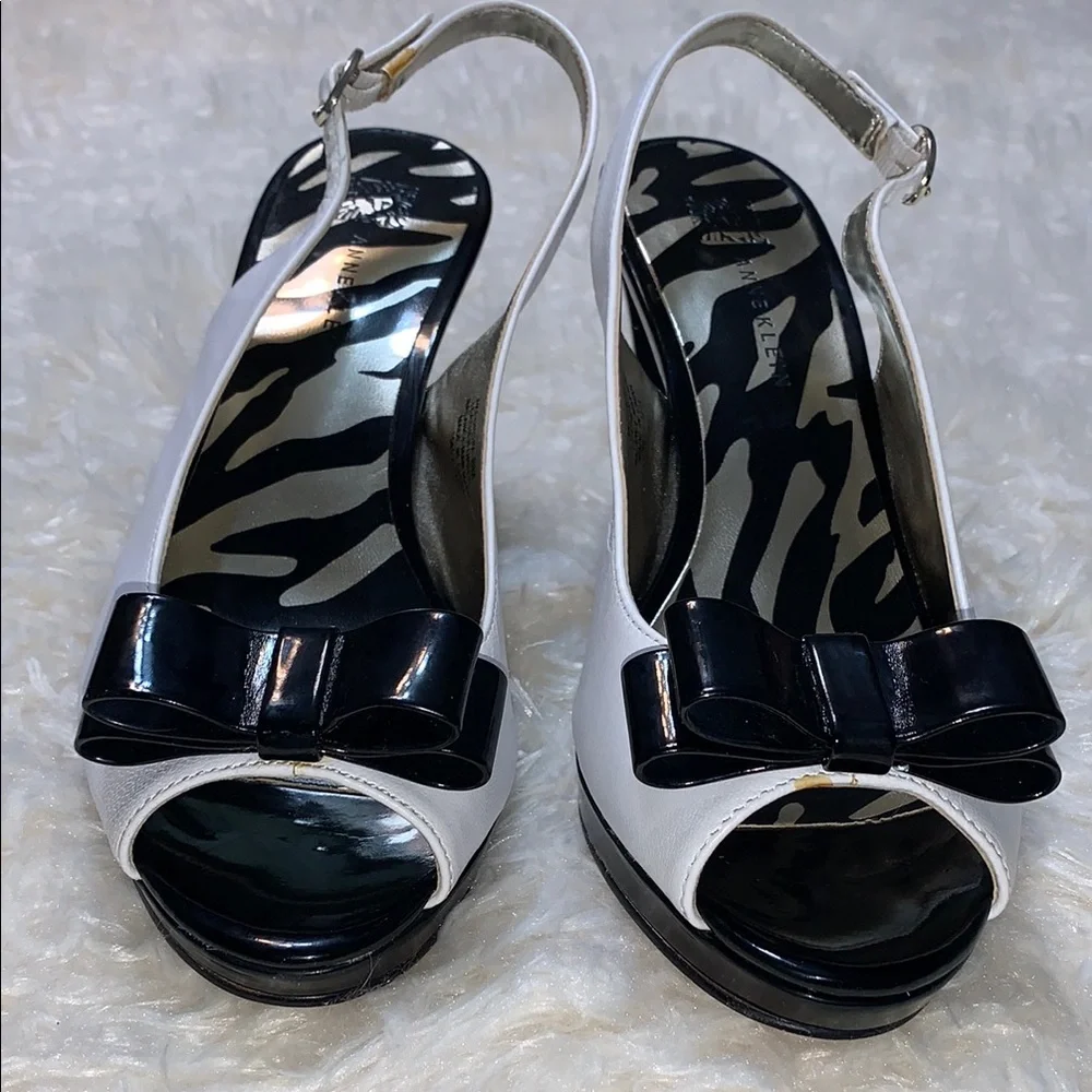 Vintage Anne Klein Black and White Peep Toe Heels - Picture 3 of 9
